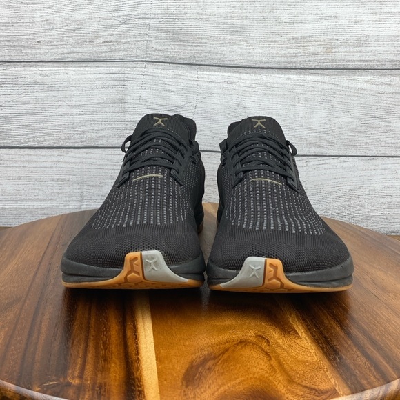 Men's Black Athletic Running Shoes - Picture 7 of 12